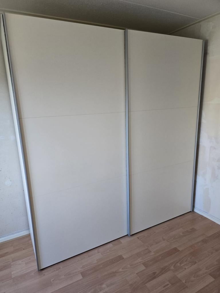 Kleiding kast, Huis en Inrichting, Kasten | Kledingkasten, Ophalen, Nuservice, Marconistraat 8, Info@nuservice.nu