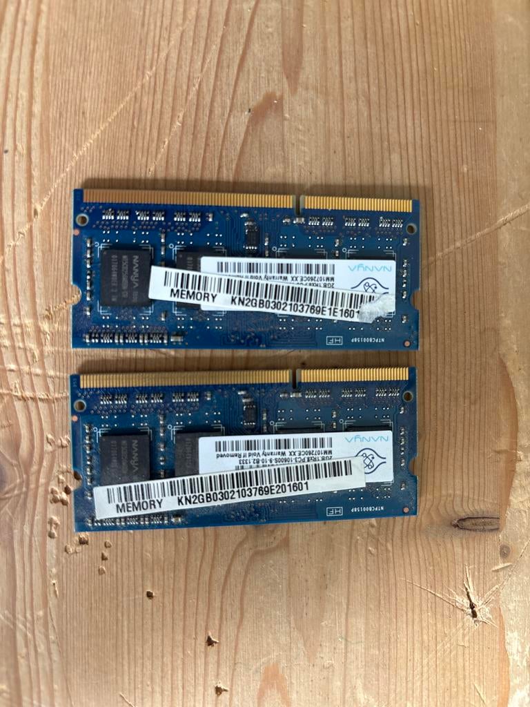Nanya 2x 2GB DDR3 RAM Geheugen (4GB Totaal), Computers en Software, RAM geheugen, Server, DDR3, Ophalen of Verzenden, Zo goed als nieuw
