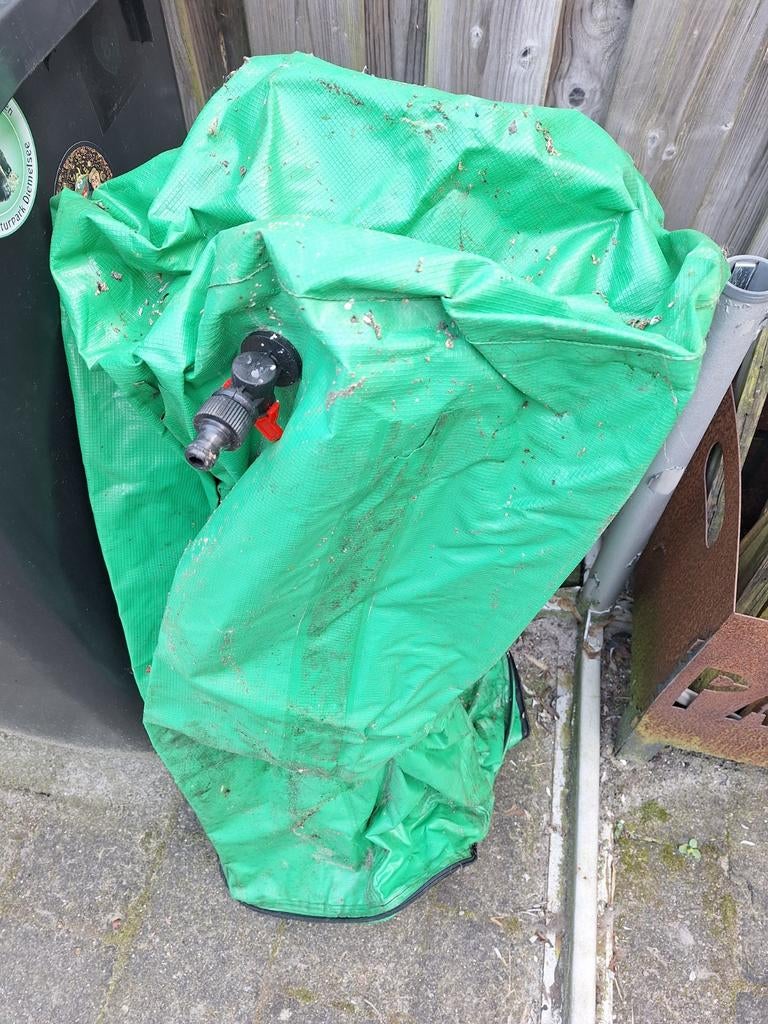 *gereserveerd* Opvouwbare regenton, 150 liter of meer, Ophalen, Gebruikt, Met kraantje