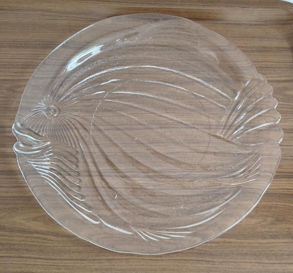 Visbord rond geperst glas zgan € 12,50, Glas of Glazen, Ophalen of Verzenden, Overige stijlen, Glas