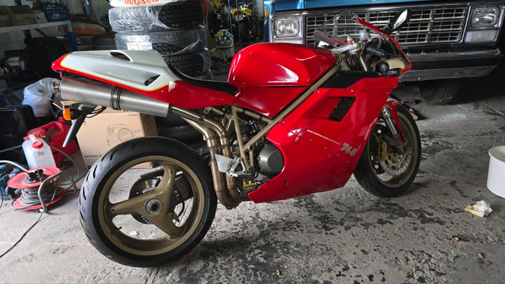 Ducati 748 te ruil voor Harley Davidson, Particulier, Super Sport