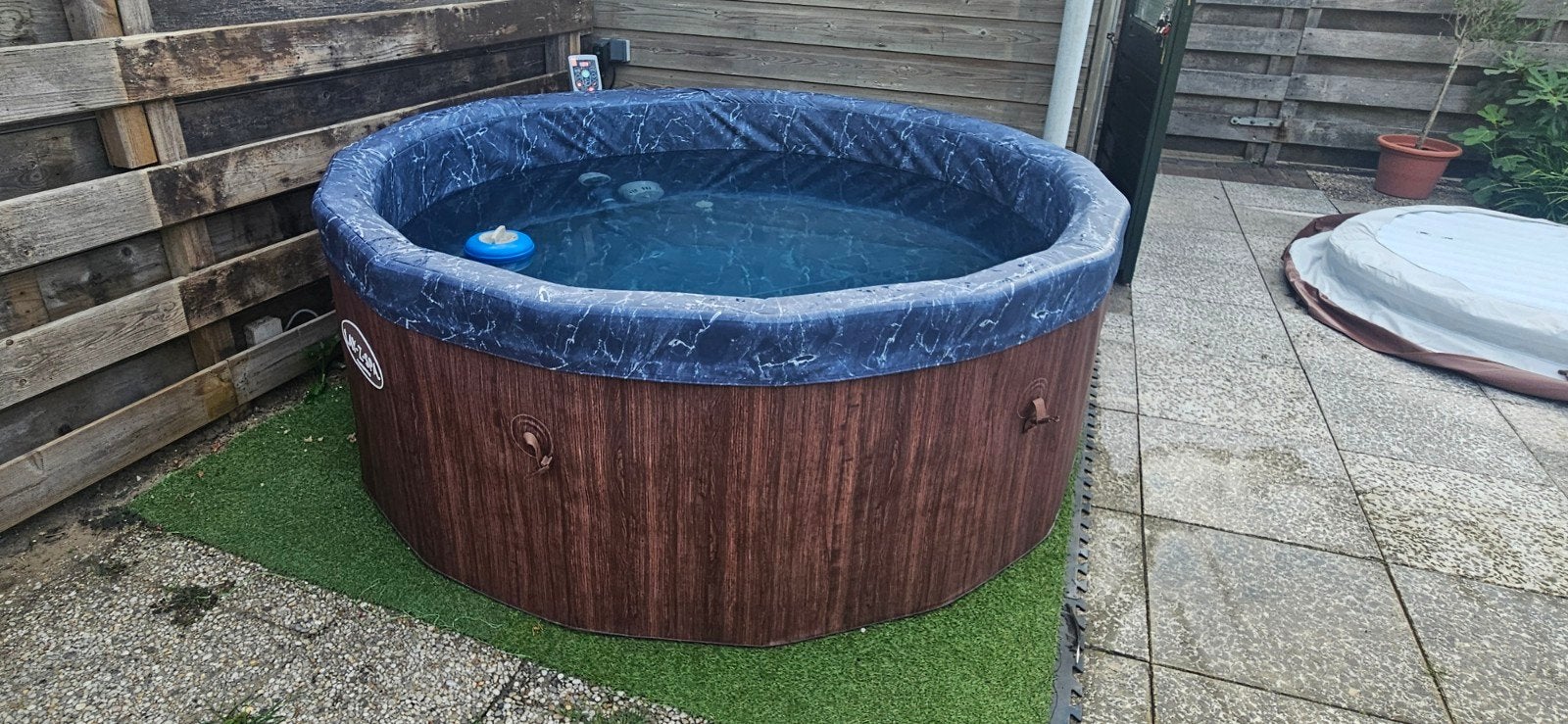 Lay-Z-Spa Toronto Smart Jet jacuzzi z.g.a.n., Ophalen, Zo goed als nieuw, Pomp