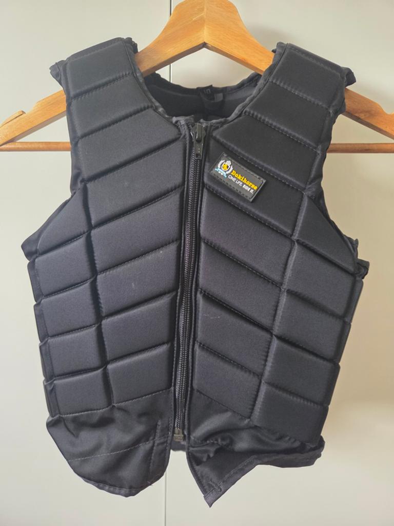 Bodyprotector kind nieuw!! Maat 10 (vanaf 140, Ophalen of Verzenden, Nieuw