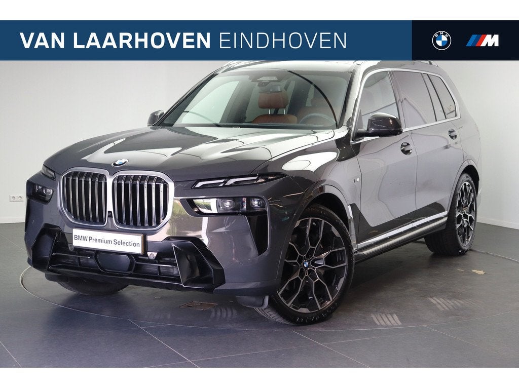 BMW X7 xDrive40i M Sport Automaat / Trekhaak / Panoramadak S