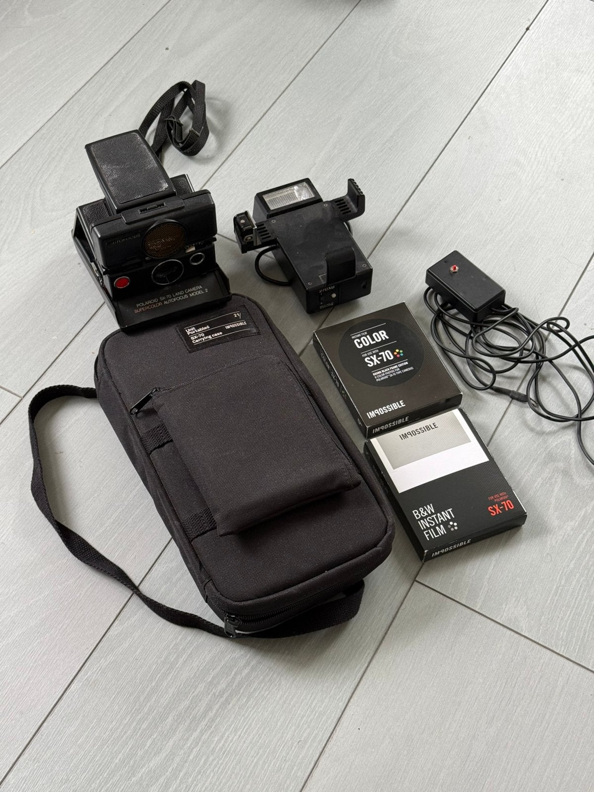 Polaroid SX-70 land camera supercolor autofocus model 2 set, Audio, Tv en Foto, Videocamera's Analoog, Ophalen, Overige soorten
