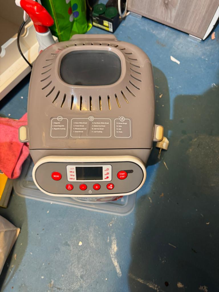 Moulinex Broodbakmachine Serie 807-C - Zo goed als nieuw, Witgoed en Apparatuur, Broodbakmachines, Met timer, 800 tot 1200 gram deeg