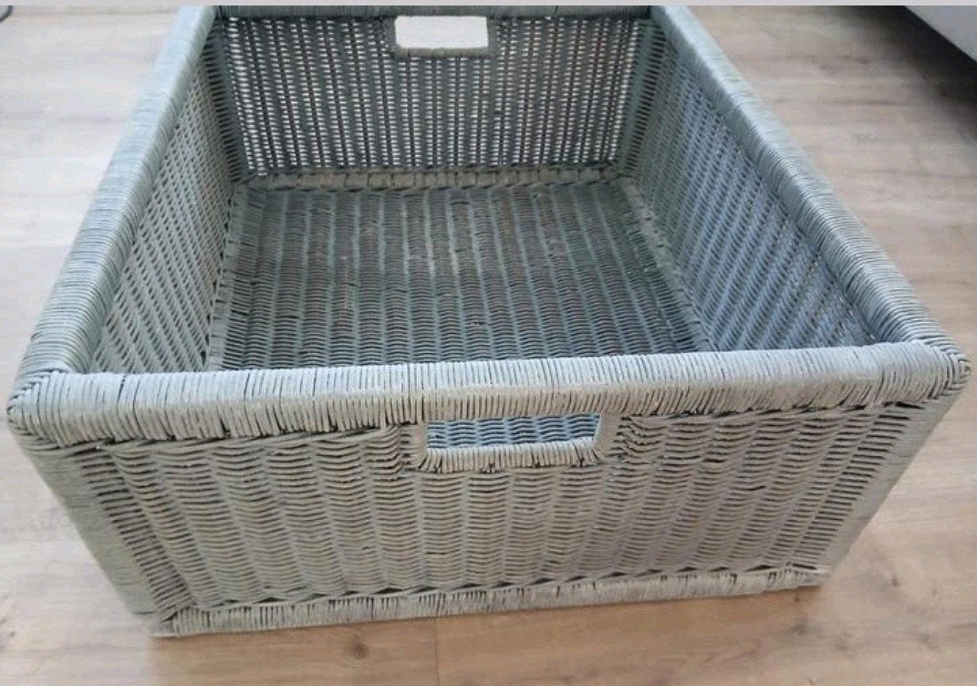 4x grijze grote mand rotan riet, Huis en Inrichting, Woonaccessoires | Schalen en Manden, Ophalen