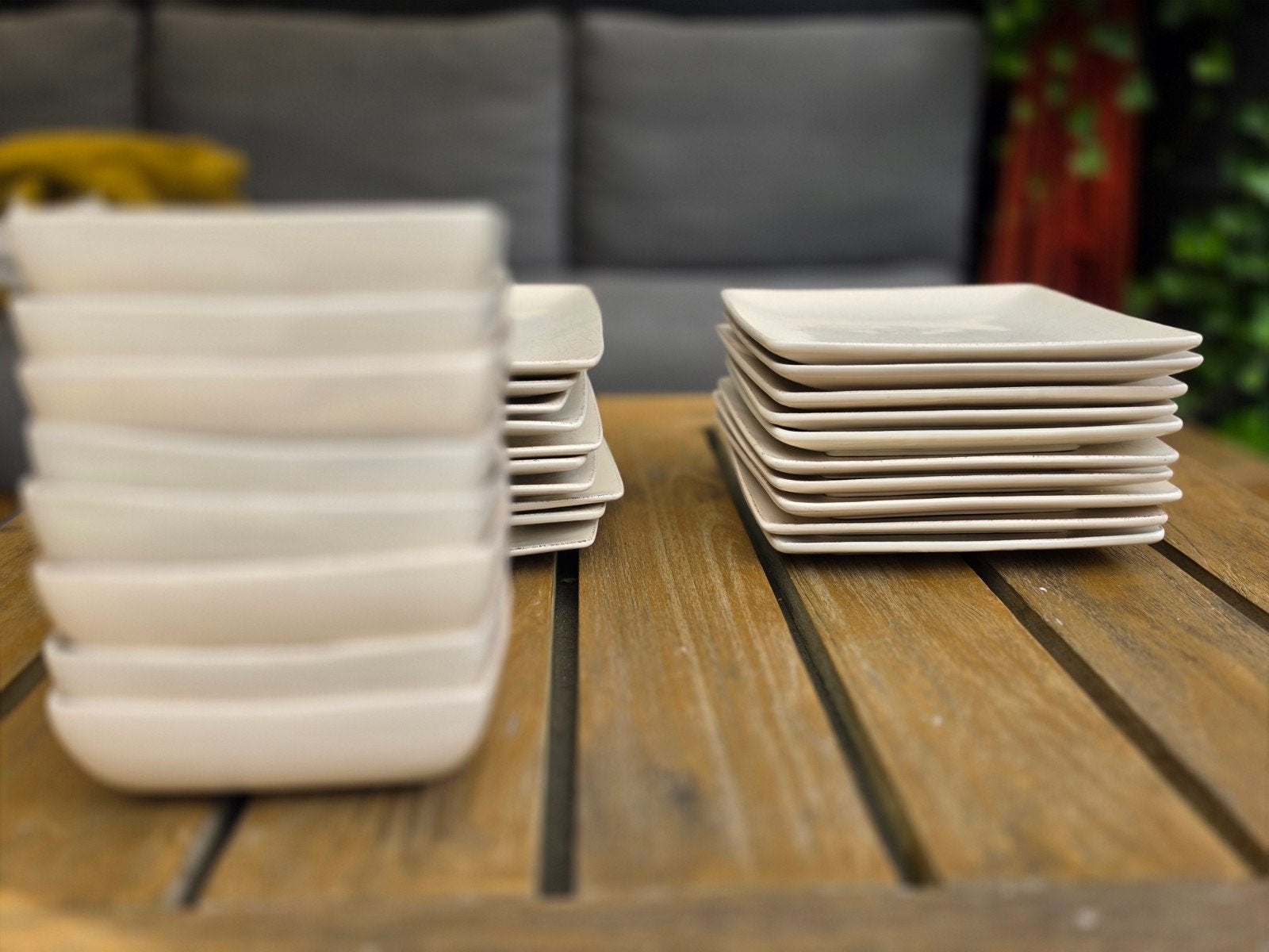 Serax servies: 10 grote borden, 10 ontbijtborden, 8 bakjes, Ophalen, Gebruikt, Overige merken, Overige stijlen