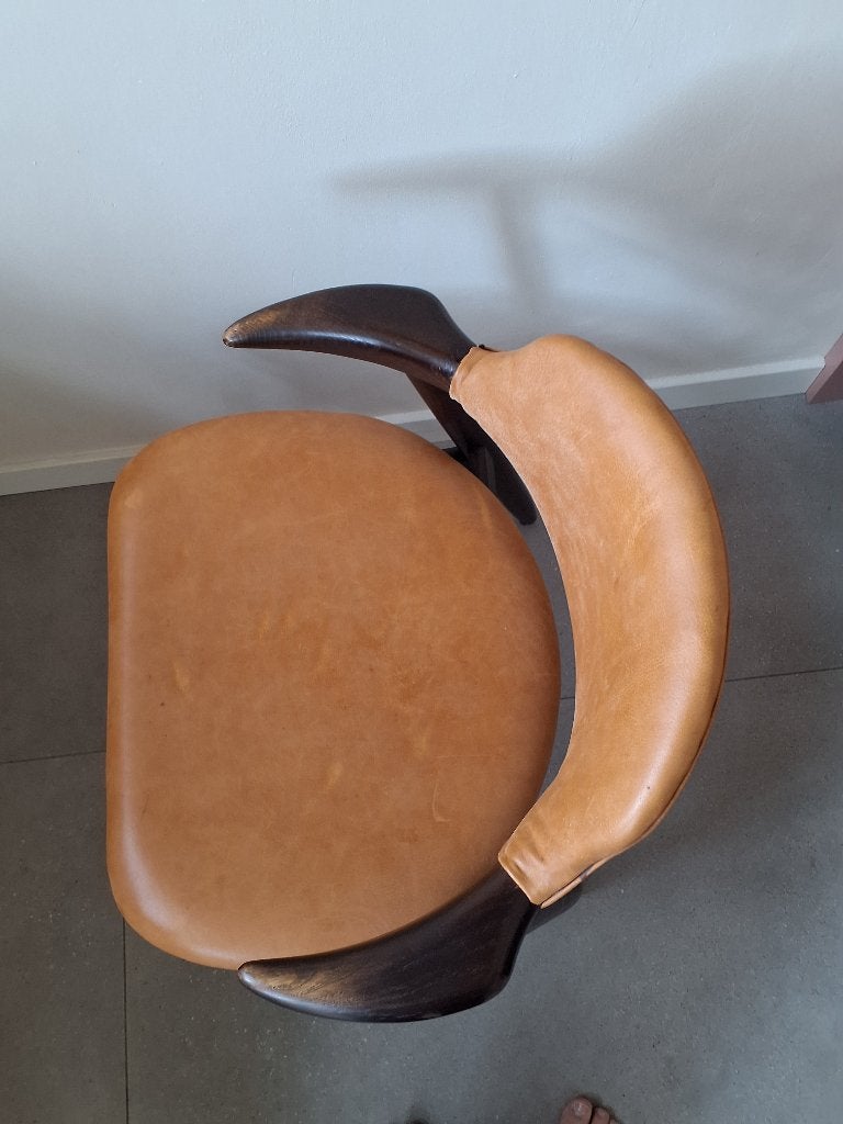 Koehoorn stoel, Bruin, Design, Ophalen of Verzenden, Zo goed als nieuw