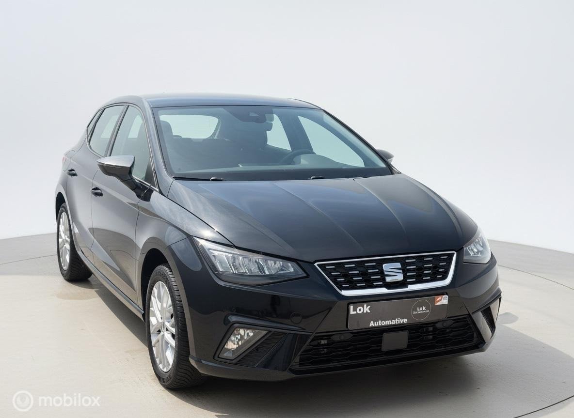 Seat Ibiza 1.0 TSI Xcellence VIRTUAL|AUTOMAAT|KEYLESS|ALCANT, Gebruikt, Zwart, Alcantara, 3 cilinders