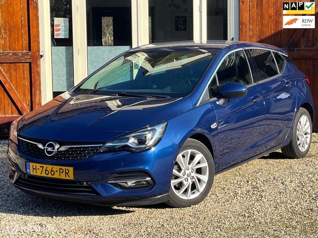 Opel Astra 1.2 Elegance met nieuwe distributie en motor, Voorwielaandrijving, Gebruikt, Euro 6, 1199 cc