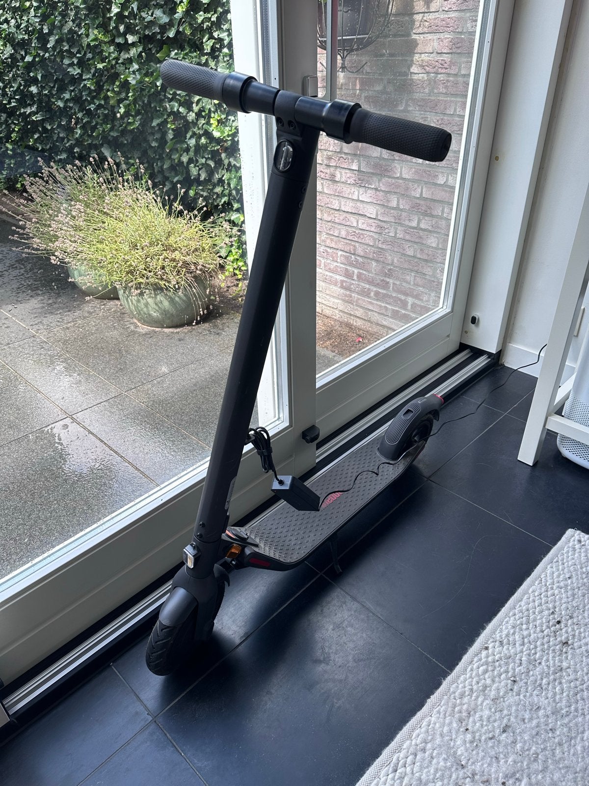 Ninebot Segway E-step - Zo goed als nieuw, Fietsen en Brommers, Steps, Ophalen, Zo goed als nieuw, Elektrische step (E-scooter)
