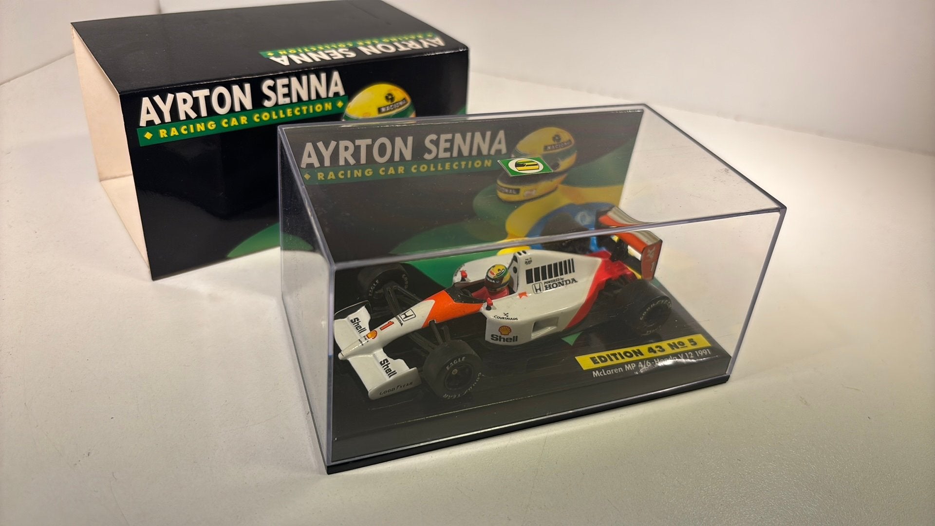 McLaren mp4/6 honda v12 ayrton senna 1991 minichamps 1.43