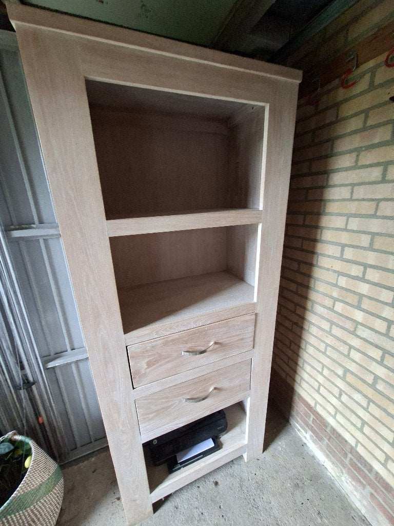White wash kast merk:Feelings, Ophalen, Eikenhout, Zo goed als nieuw, Minder dan 150 cm