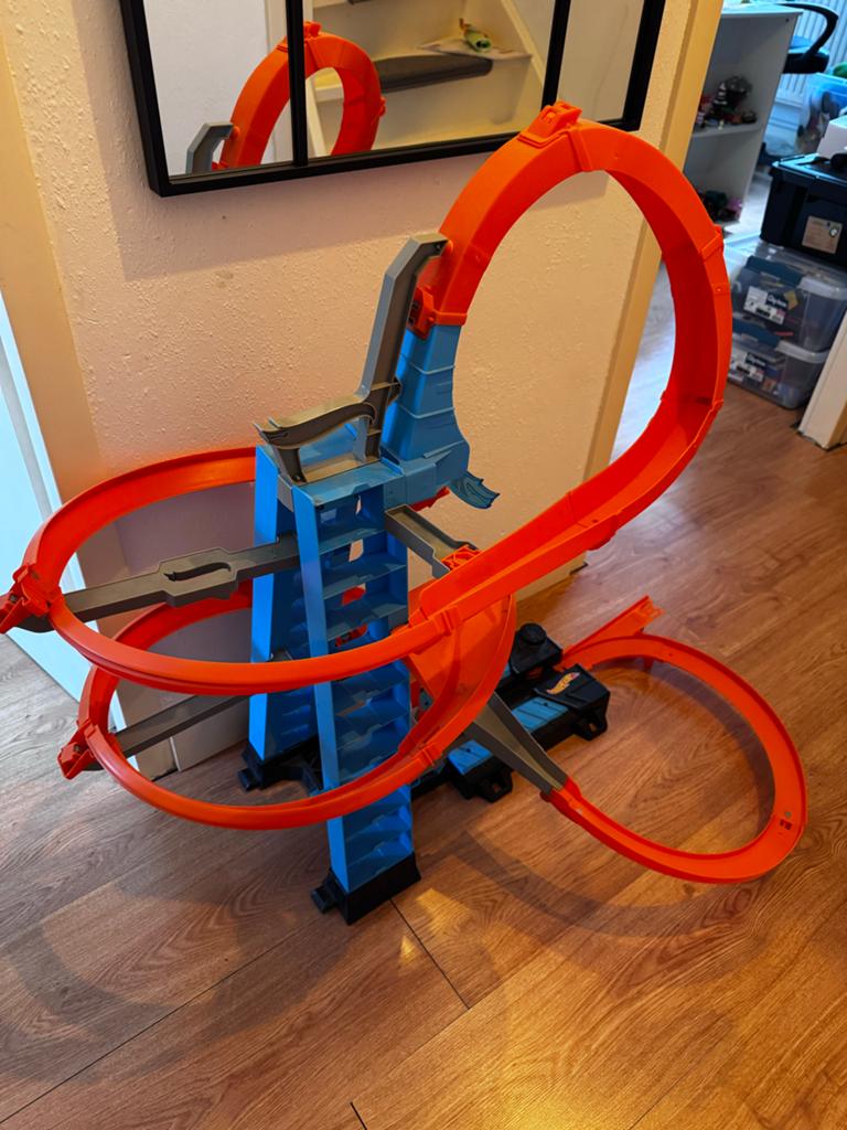 Hot Wheels Racebaan met Looping en Booster, Kinderen en Baby's, Ophalen, Racebaan, Zo goed als nieuw, Hot Wheels