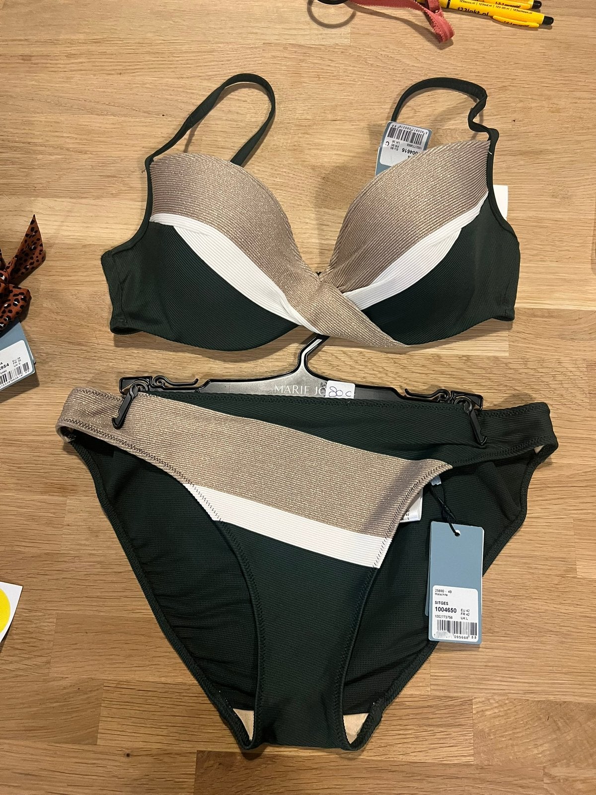 Marie Jo bikini maat 80C slip 42 NIEUW!! Set Nu €37,50, Ophalen of Verzenden, Nieuw, Bikini