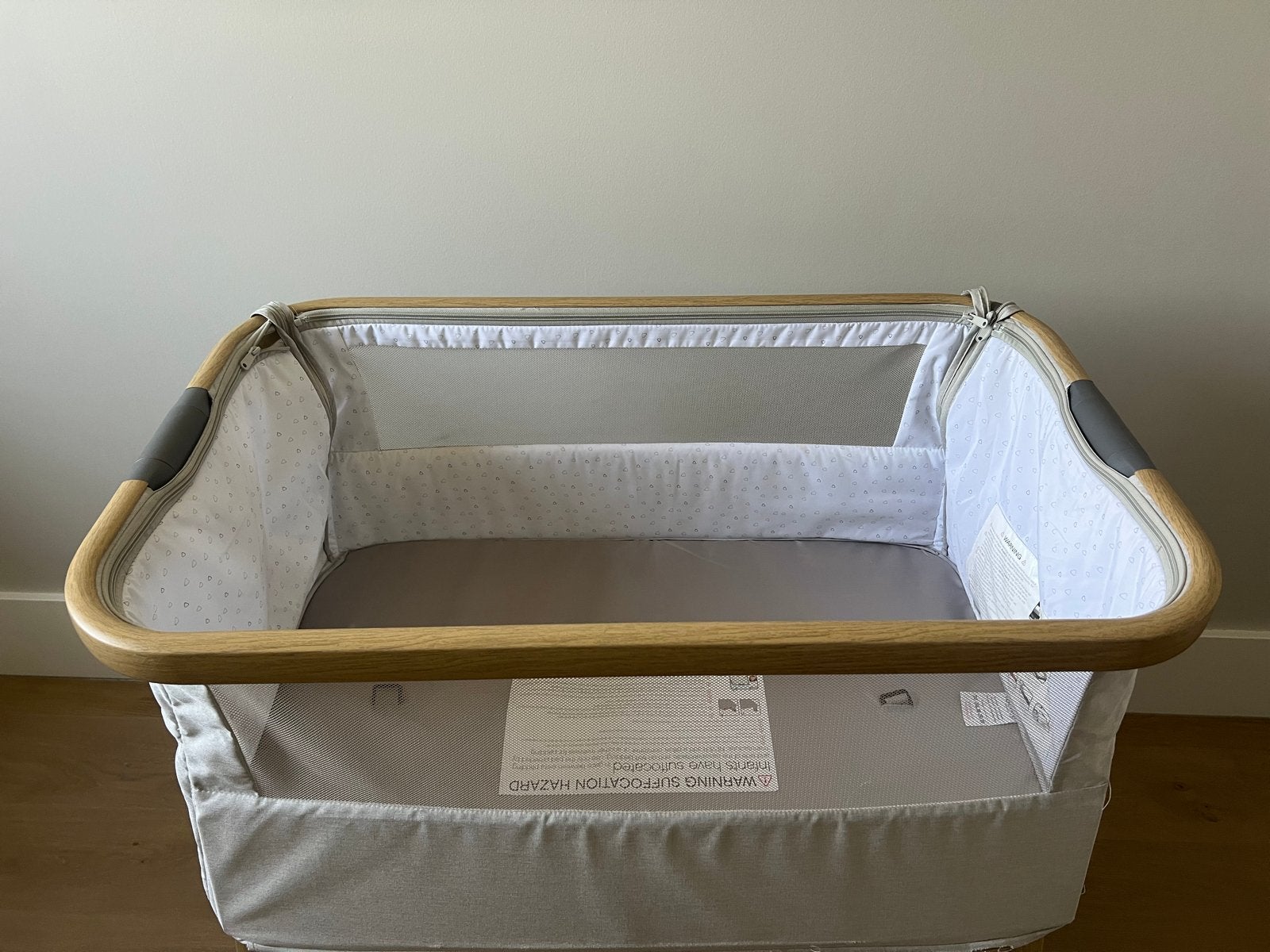 Tutti Bambini CoZee Bedside Crib - Zo goed als nieuw, Ophalen of Verzenden, Zo goed als nieuw, Wieg