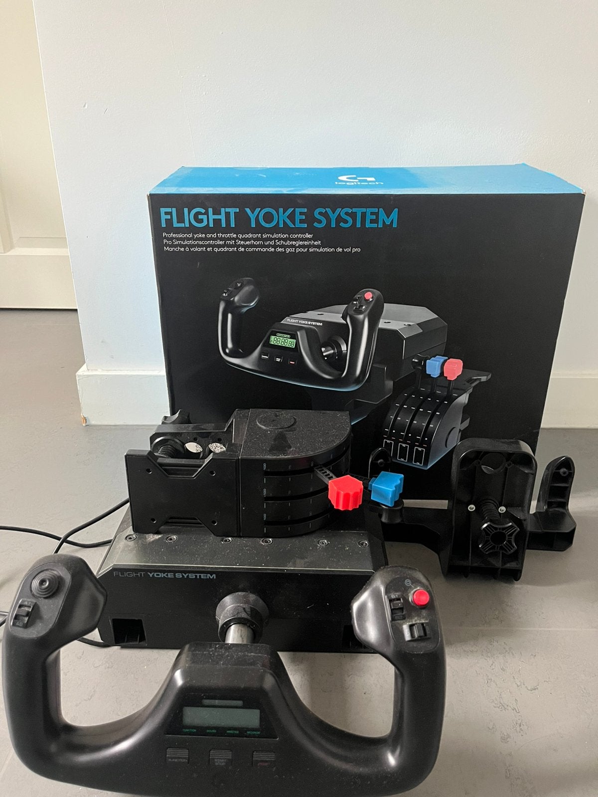 Logitech Flight Yoke System | Originele doos + boekjes, Ophalen of Verzenden, Overige merken, Zo goed als nieuw