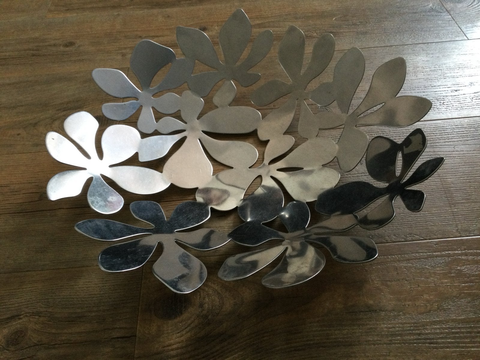 Decoratieve zilverkleurige schaal in bladvorm, Ophalen of Verzenden