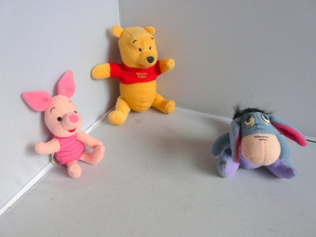 Winnie de Pooh (16cm) Iejoor(14cm) en Knorretje (13cm)., Ophalen of Verzenden, Winnie de Poeh of vrienden, Zo goed als nieuw, Beeldje of Figuurtje
