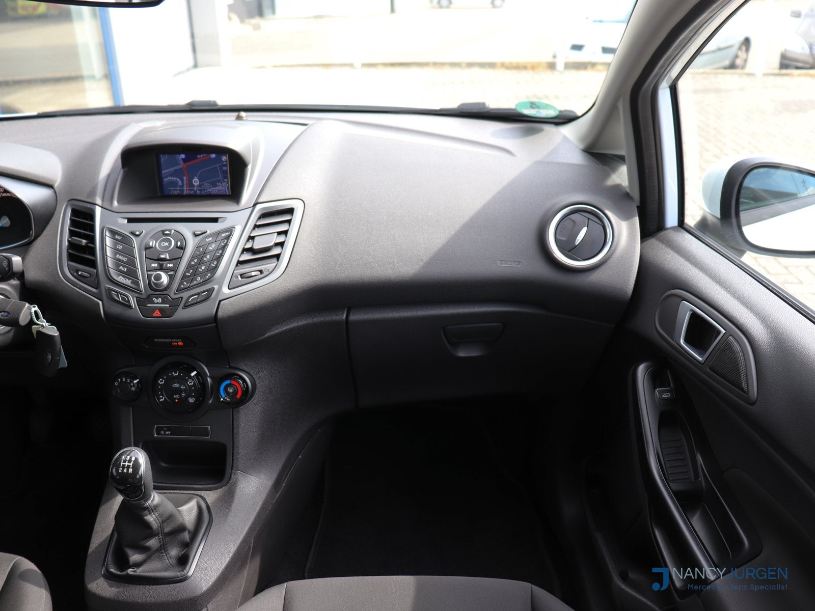 Foto 27 van Ford Fiesta 1.0 Style | Essential | Airco | Navi | Bluetooth