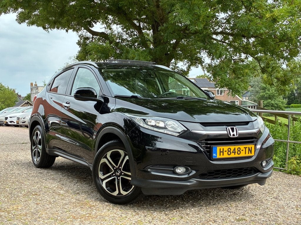 Honda HR-V 1.5 i-VTEC Executive | Pano/schuifdak + Xenon/LED, Auto's, Honda, Voorwielaandrijving, Leder en Stof, Zwart, Bedrijf