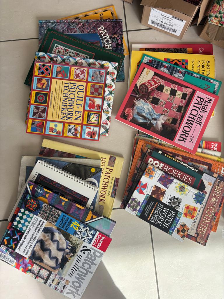 Uitgebreid Quilt / Patchwork Pakket - Boeken, Stoffen, Hoepe, Ophalen, Zo goed als nieuw