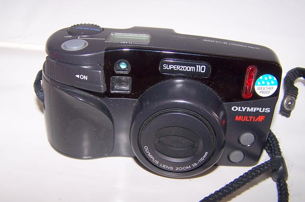 Olympus Superzoom 110 Multi AF Weatherproof. Izgs., Audio, Tv en Foto, Fotocamera's Analoog, Ophalen of Verzenden, Zo goed als nieuw