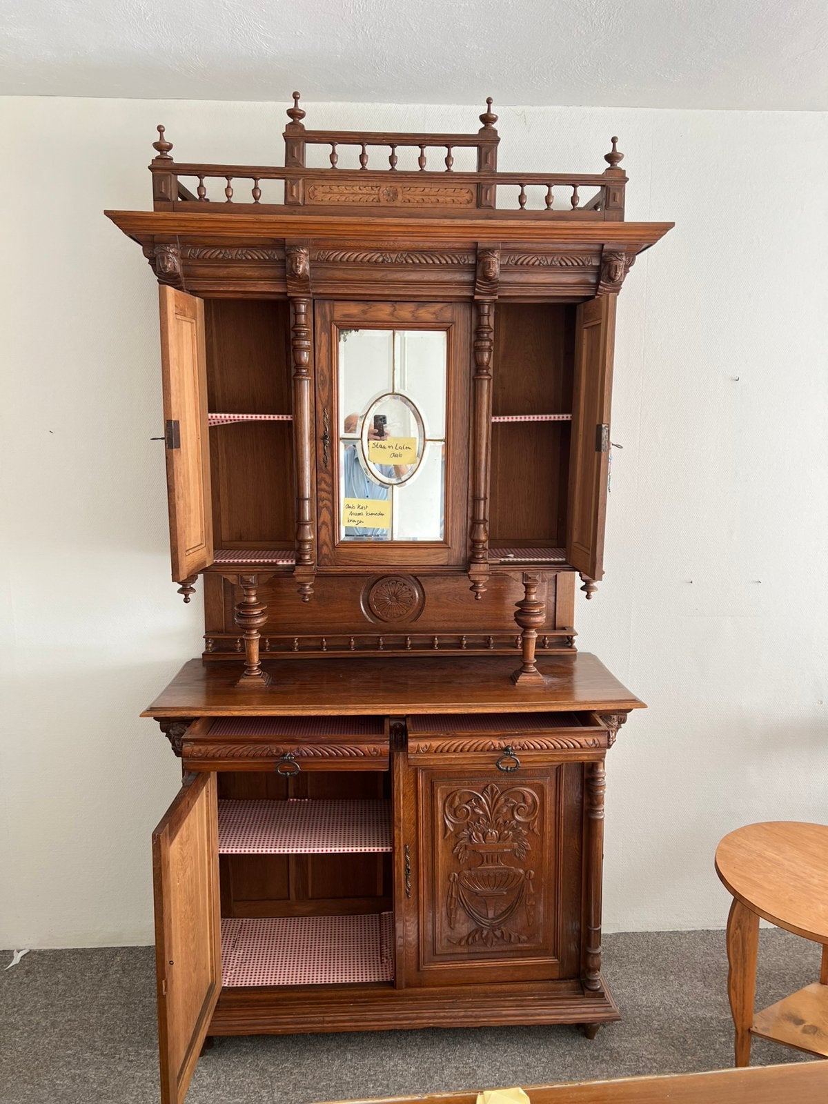 Te koop. Antieken kast uit 1850., Ophalen