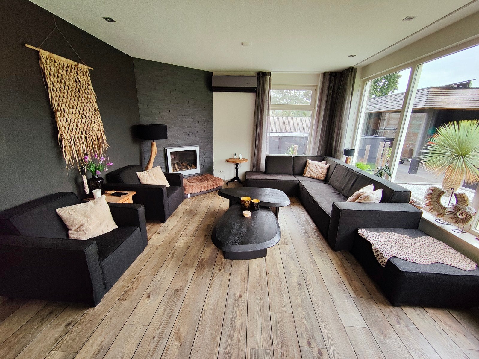 Gratis hoekbank, fauteuils en hocker zwart stof, Huis en Inrichting, Ophalen, Gebruikt