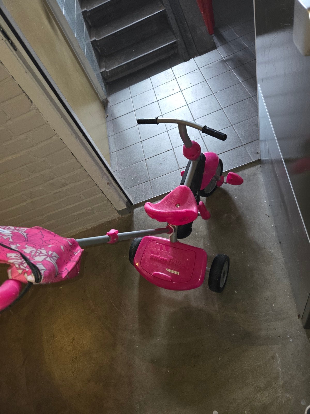 Roze Smart Trike driewieler met duwstang, Ophalen, Gebruikt, Overige typen