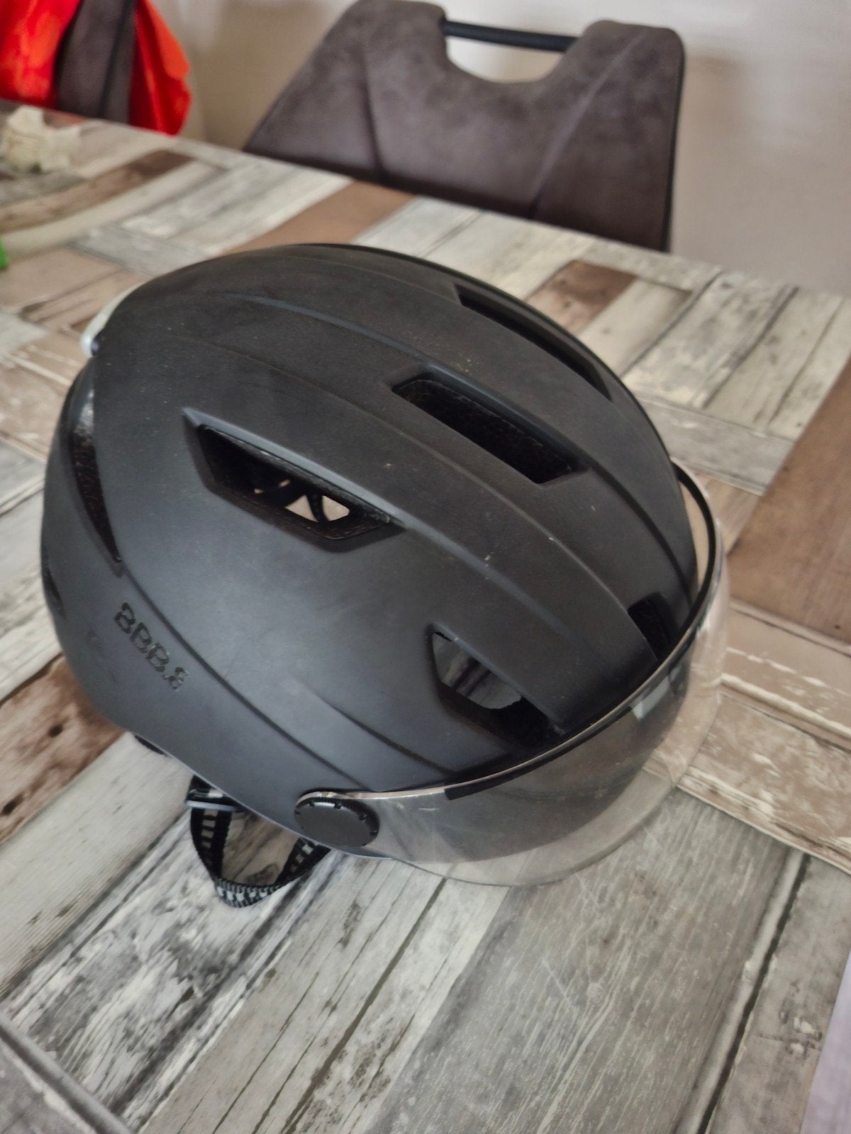 BBB fietshelm met vizier en achterlicht, M, Ophalen of Verzenden, Zo goed als nieuw, BBB