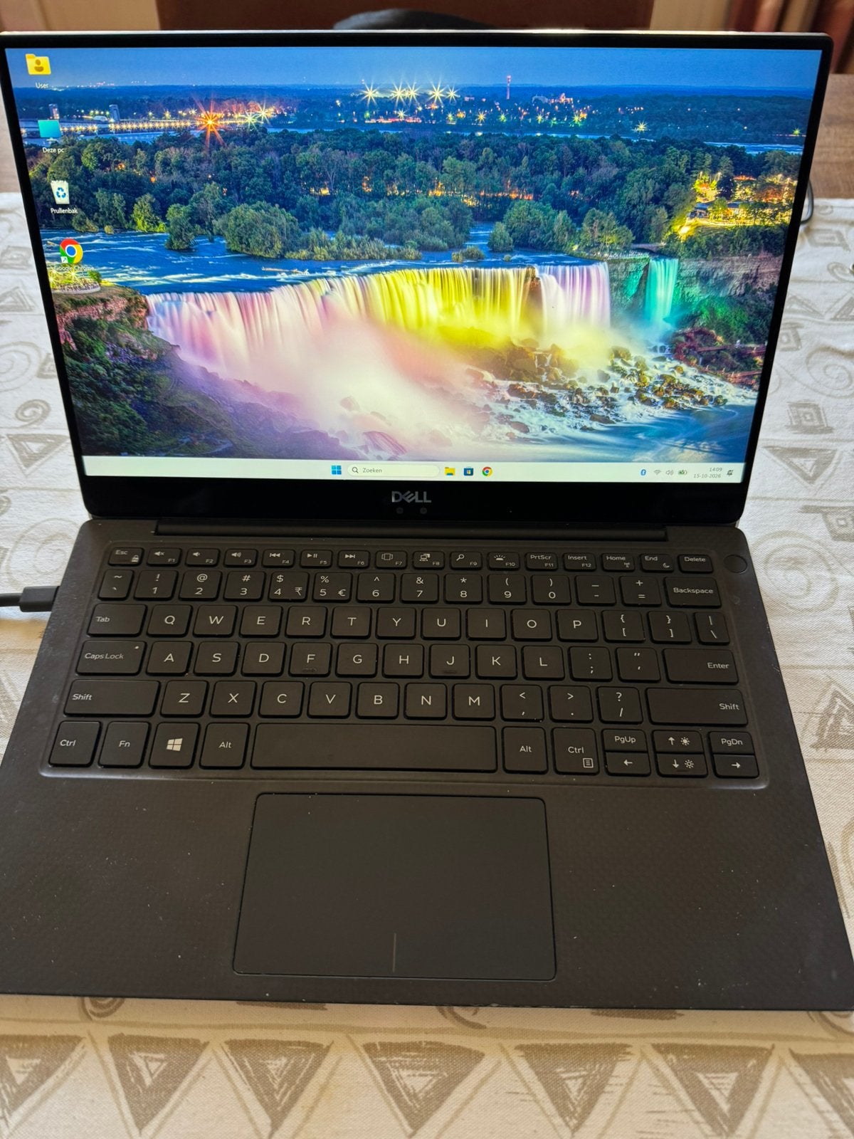 Dell XPS 13 9370 - Intel i7 - 256Gb - 8Gb- Win11 - 13” Touch, 256 GB, Qwerty, 8 GB, 13 inch