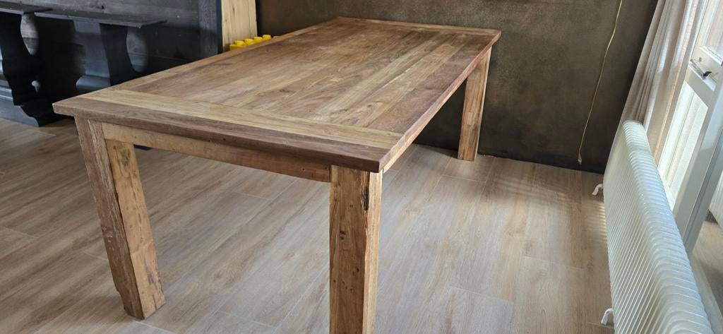 Robuuste Towerliving eettafel van gerecycled teakhout, Huis en Inrichting, Tafels | Eettafels, Gebruikt, 50 tot 100 cm, 200 cm of meer