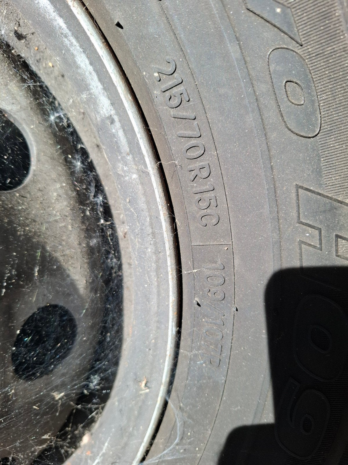 Toyo Winterbanden 215/70R15C 5x118 teab, 15 inch, Banden en Velgen, Bestelwagen, Gebruikt