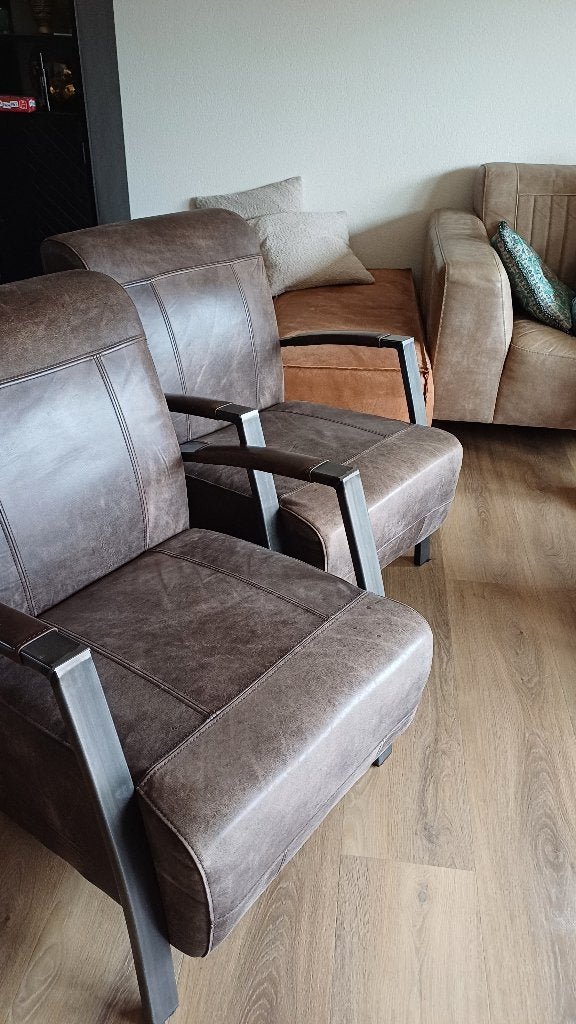 2 leren fauteuils - aangepaste prijs!, Ophalen, Gebruikt, Minder dan 75 cm, 50 tot 75 cm