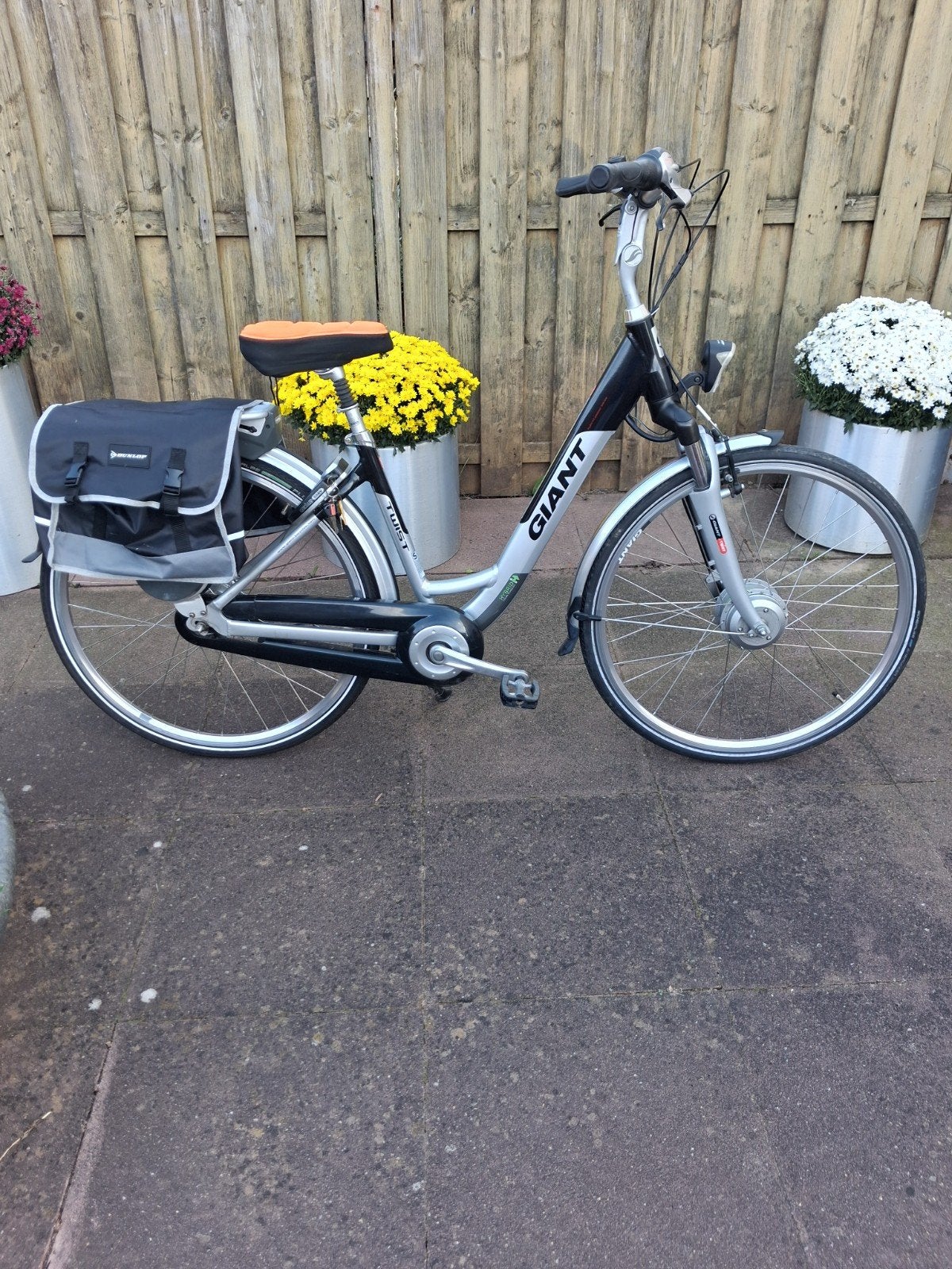 ELECTRISCHE FIETS GIANT TWIST HYBRID, 51 tot 55 cm, Ophalen of Verzenden, Zo goed als nieuw, Overige merken
