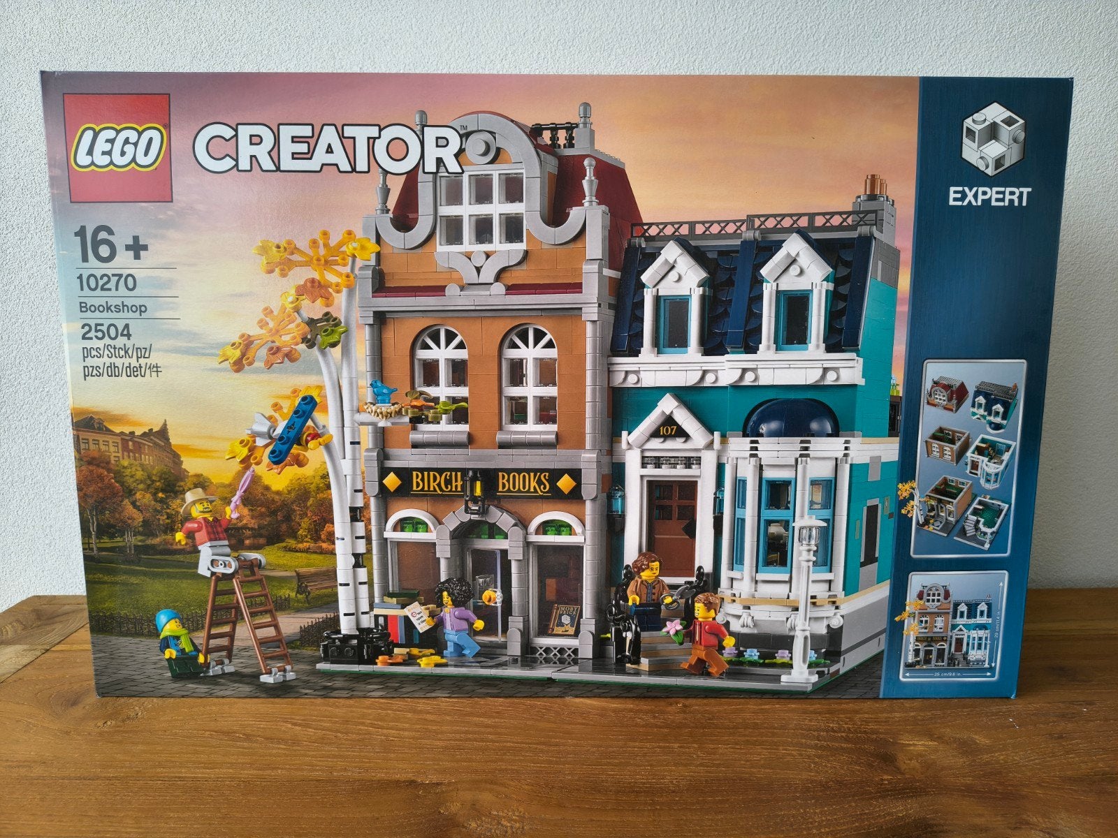 LEGO 10270 Bookstore Boekenwinkel  Bookshop NIEUW modular
22, Lego, Nieuw, Ophalen of Verzenden, Compleet
