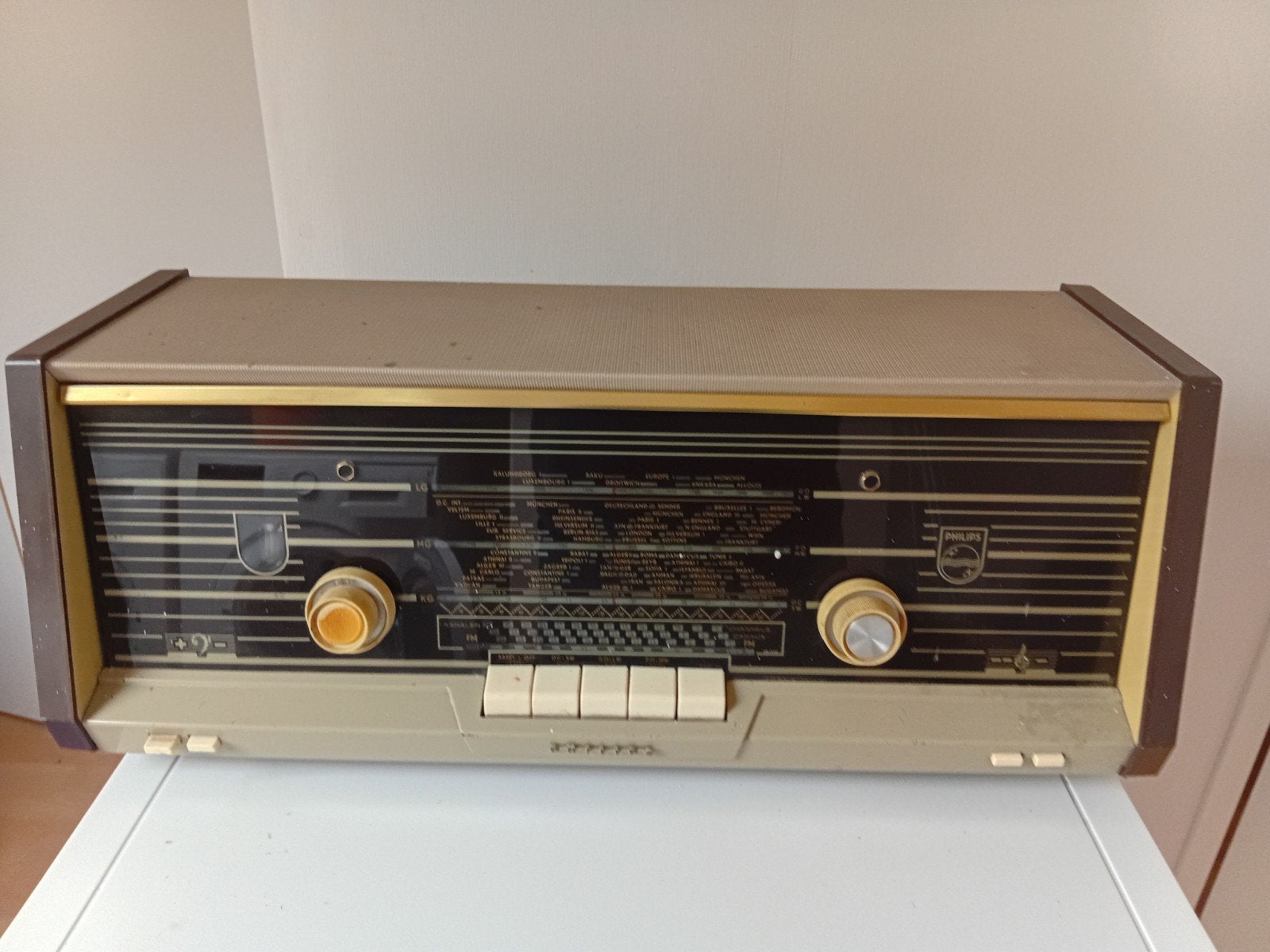 buizenradio, Ophalen