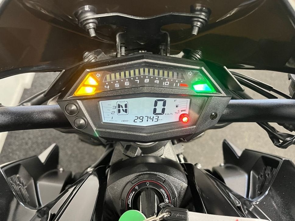 ⭐️⭐Hele mooie Kawasaki Z 1000 Z1000 (bj 2019)⭐️⭐, Kawasaki, 4 cilinders, Motorrijbewijs A, Bedrijf