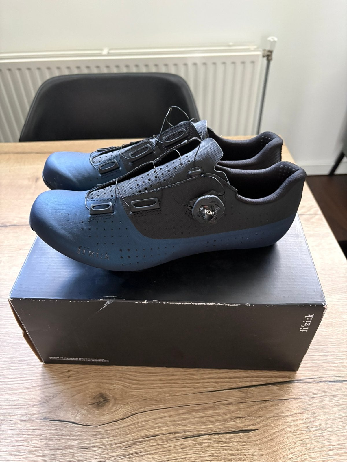 Wielrenschoenen donkerblauw/zwart (Fizik) maat 41, Sport en Fitness, Wielrennen, Ophalen of Verzenden, Zo goed als nieuw, Schoenen