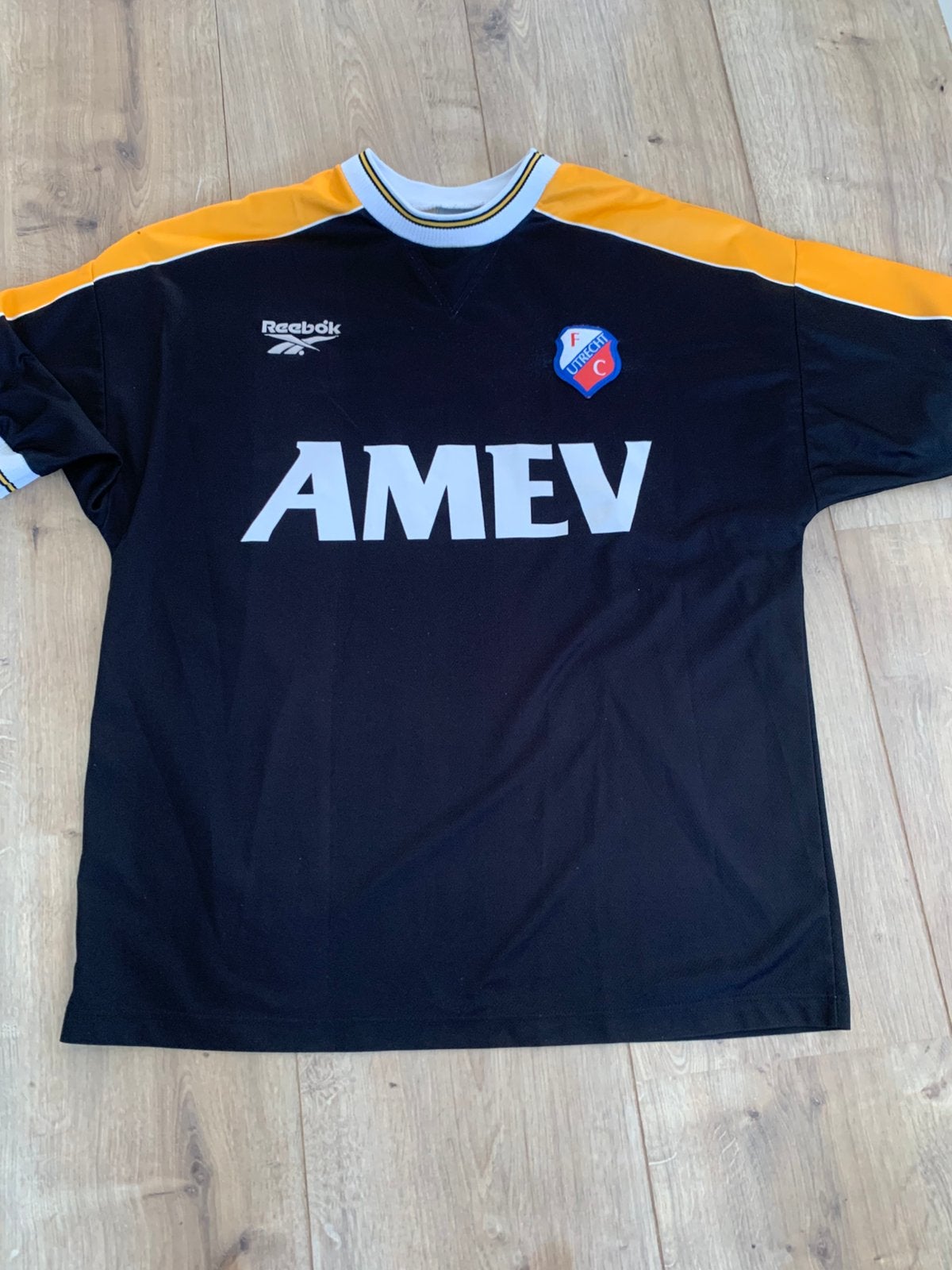 Vintage voetbalshirts jaren '90 en '00 - Diverse maten, Sport en Fitness, Voetbal, Ophalen of Verzenden, Gebruikt, Shirt