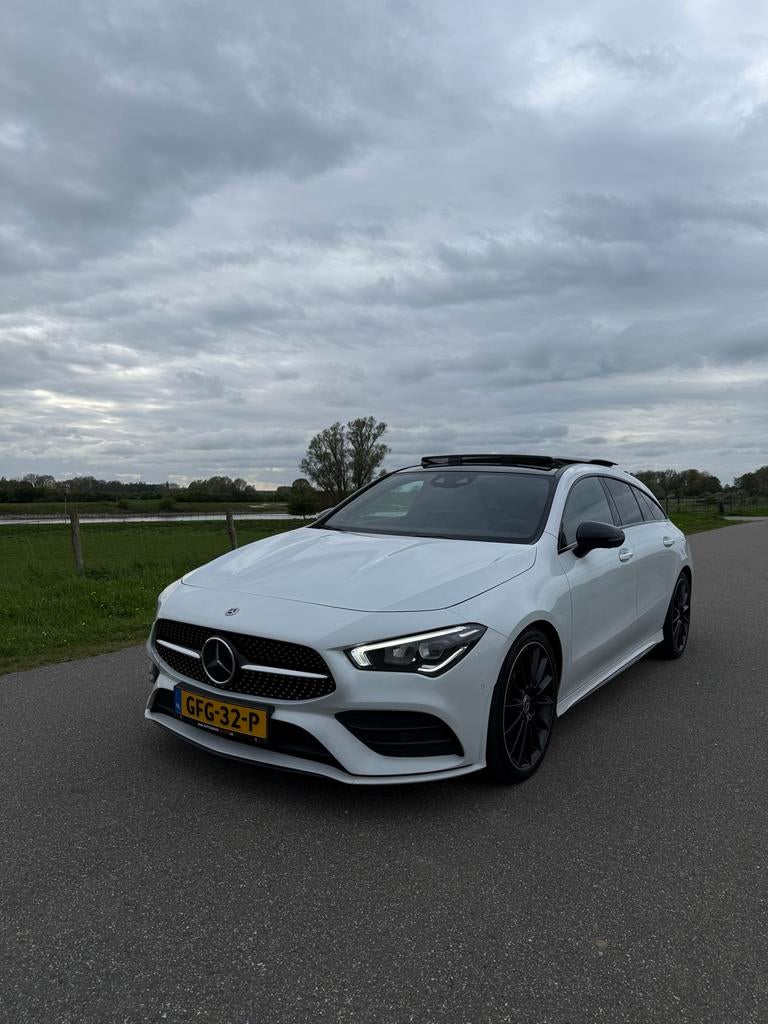 Mercedes-Benz CLA 220d AMG Line (2020) | Premium Plus, Auto's, CLA, Parkeerassistent, Wit, Diesel