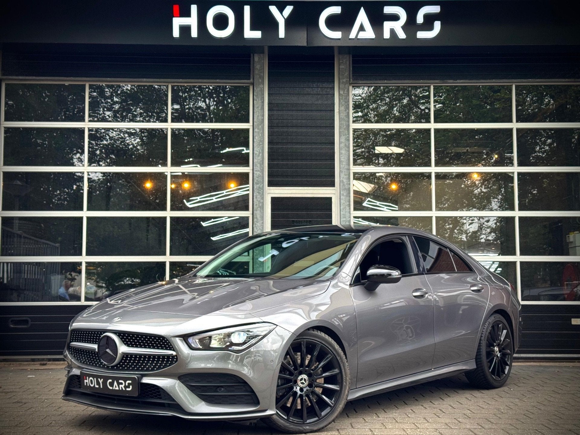 Mercedes-Benz CLA-klasse 220 AMG AUTOMAAT | SFEERVERLICHTING, Auto's, Gebruikt, Euro 6, Leder, Bedrijf