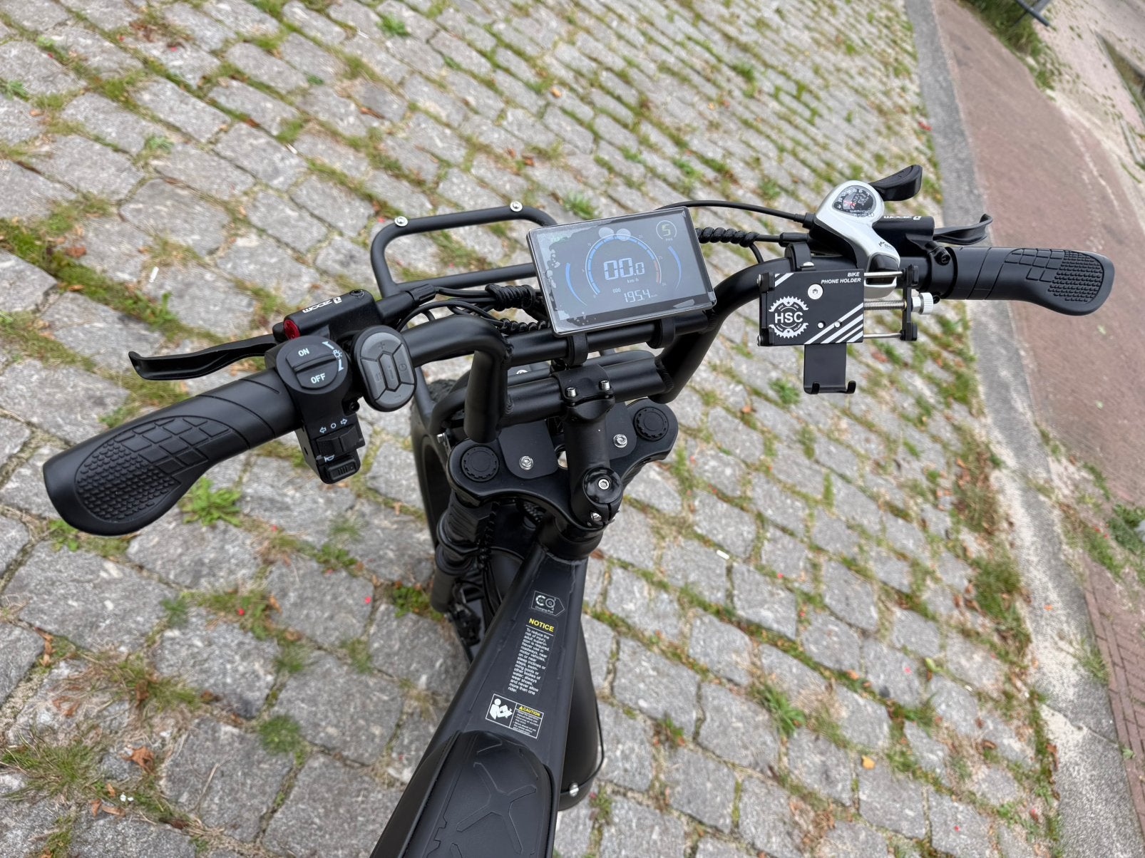 Foto 9 van Bijna nieuwe Ouxi V8 Pro 24 inch Fatbike minder dan 200 km!