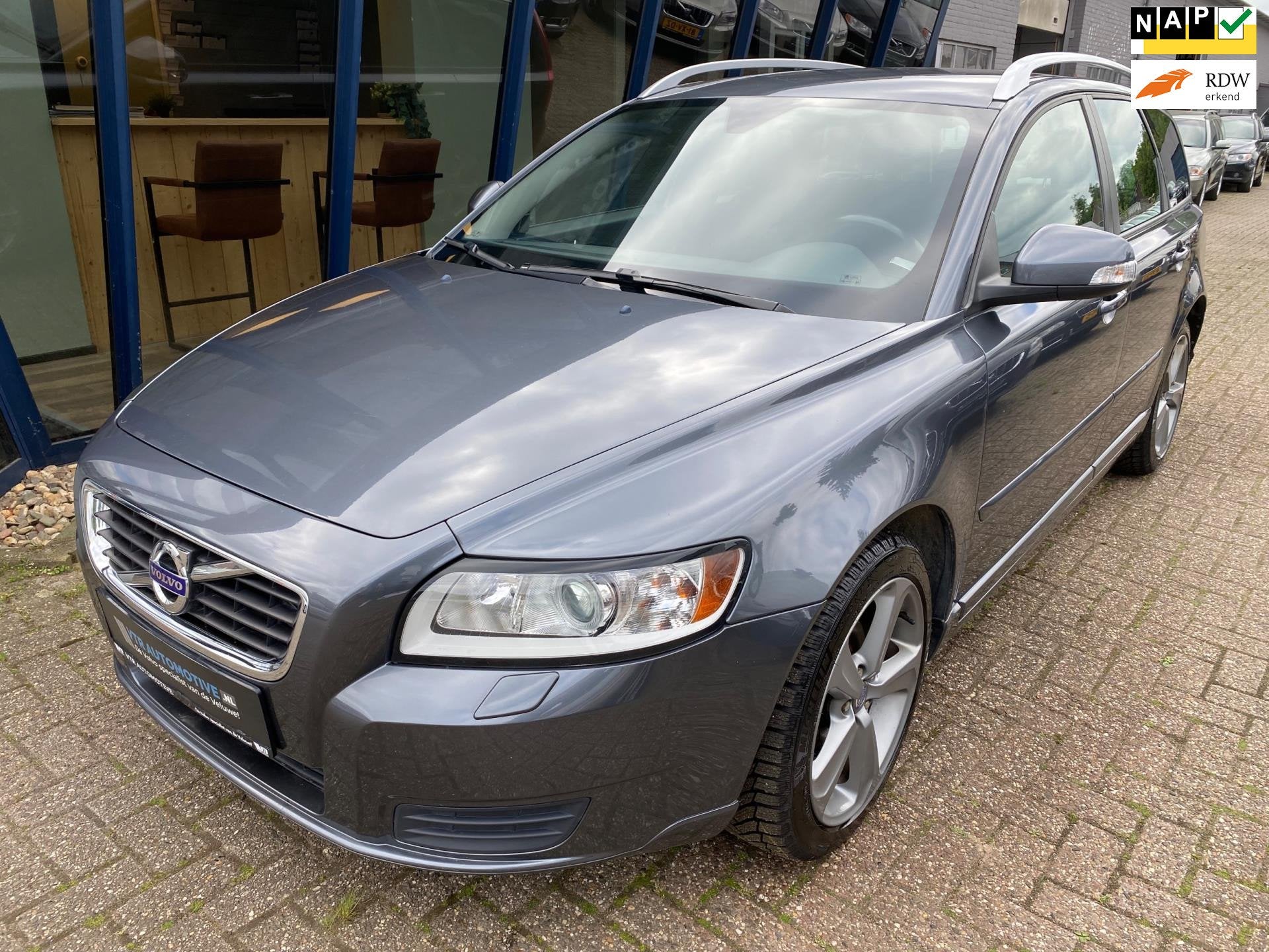 Volvo V50 2.0 145PK Business Edition, Stof, Gebruikt, Zwart, 4 cilinders