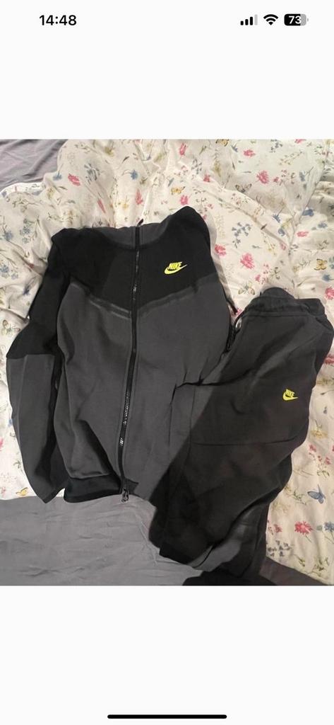 Nike tech pak maat s, Ophalen of Verzenden, Zo goed als nieuw, Maat 46 (S) of kleiner