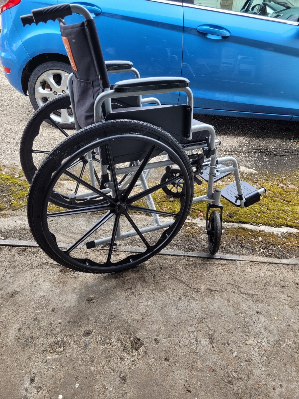Rolstoel (inklapbaar), Ophalen, Inklapbaar, Duwrolstoel