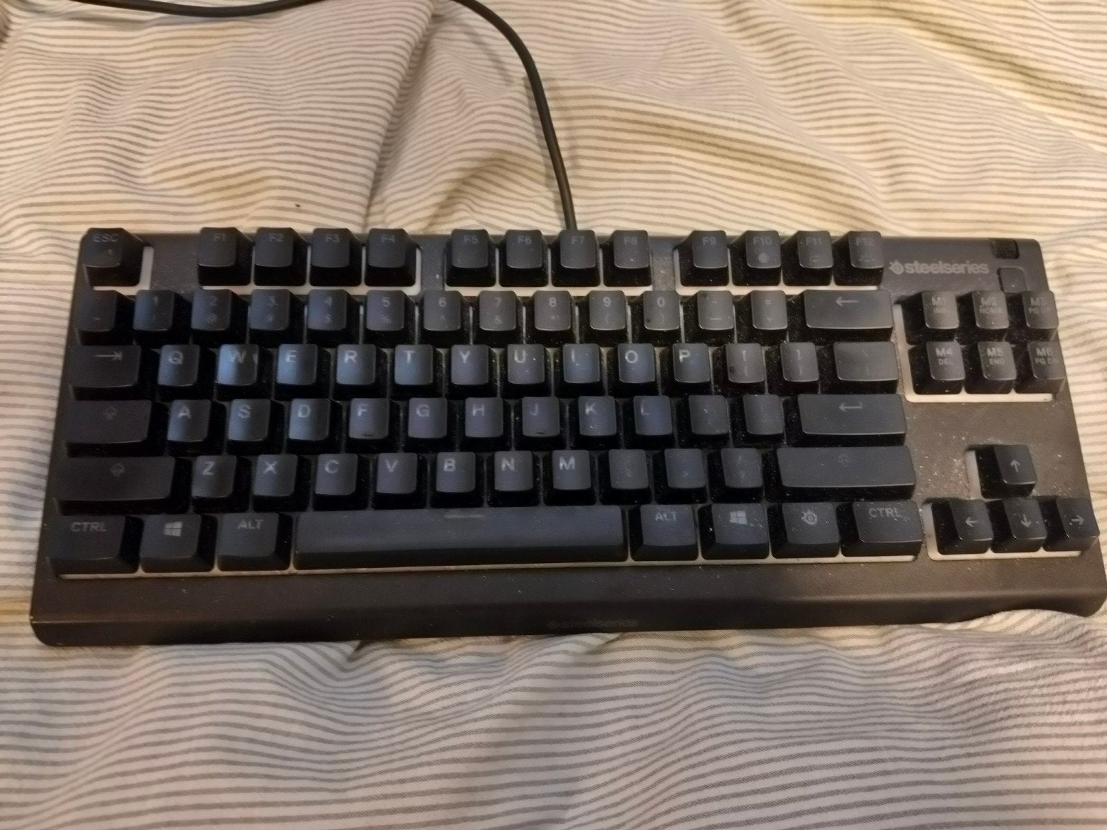 SteelSeries Apex 3 TKL Gaming Toetsenbord - Gebruikt, Computers en Software, Toetsenborden, Gebruikt, Verlichte toetsen, Ophalen of Verzenden