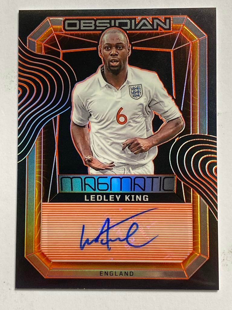 Ledley King gesigneerde kaart 38/50 Panini Obsidian, Ophalen of Verzenden, Zo goed als nieuw, Buitenlandse clubs, Spelerskaart
